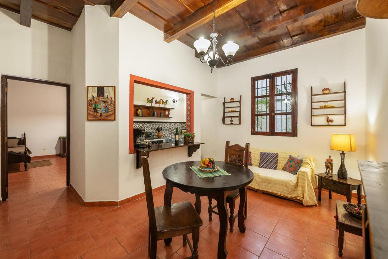 דירות אנטיגואה גואטמלה Casita Tumbergia מראה חיצוני תמונה